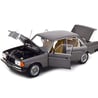 1:18 Mercedes Benz 200 1982
