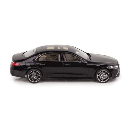 1/18 Mercedes Benz S Klasse AMG Line V223