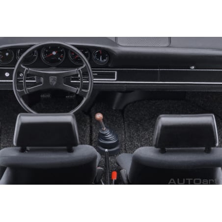 Autoart 1/18 Porsche 911 Carrera 2.7 RS “THE CIRCUIT WOLF”