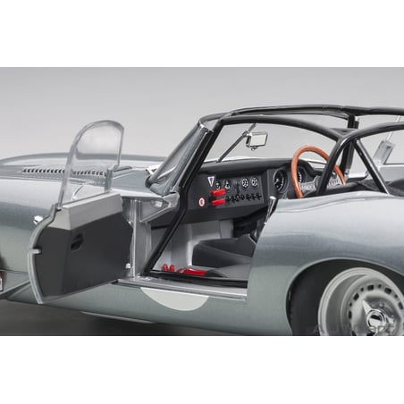 1/18 Jaguar Lightweight E-Type