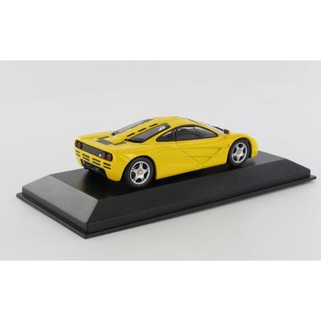 Minichamps 1/43 McLaren F1