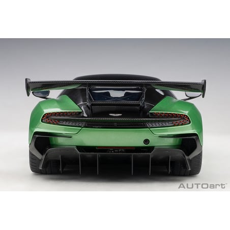 AUTOart 1/18 Aston Martin Vulcan Coupe 2015
