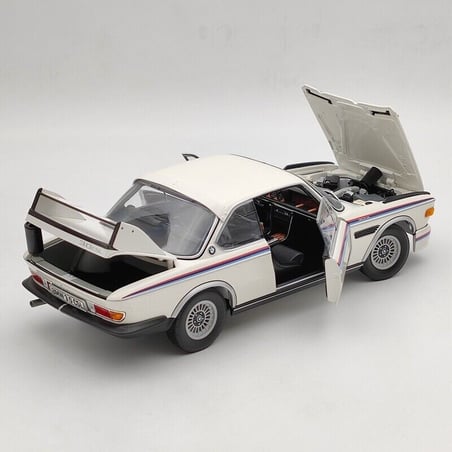 Minichamps BMW Dealer Pack 1/18 BMW 3.0 CSL 1973