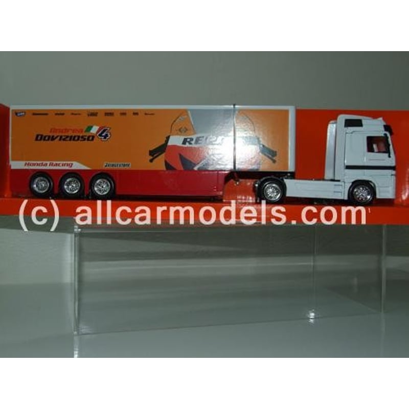1:43 Mercedes Benz Actros Repsol Hond Team Truck (New Ray)
