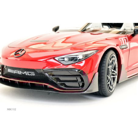 NZG Mercedes Benz Dealer 1/18 Mercedes Benz AMG PureSpeed 2025