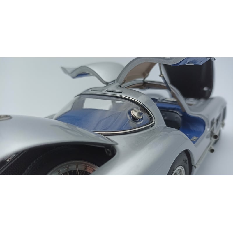 CMC 1/18 Mercedes-Benz 300 SLR Coupé, RAC Tourist Trophy 1955, No.T1