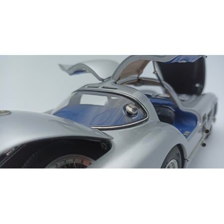 CMC 1/18 Mercedes-Benz 300 SLR Coupé, RAC Tourist Trophy 1955, No.T1