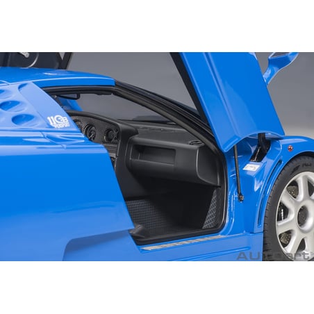 Autoart 1/18 Bugatti EB110 SS