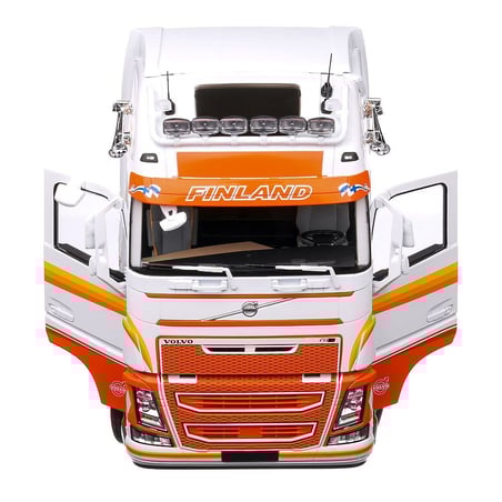 Premium Classixxs 1/18 Volvo FH16 XL Cab 2018