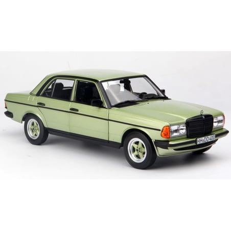 Norev 1/18 Mercedes Benz 200 AMG 1984