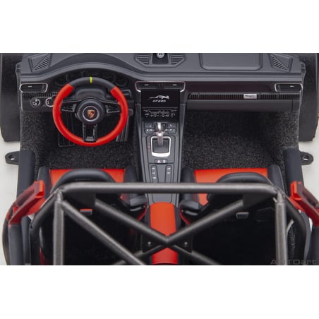 Autoart 1/18 Porsche 911 (991.2) GT2 RS Weissach Package 2017