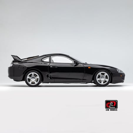LCD Models 1/18 Toyota Supra MKIV (A80) Coupe 1993 (Car lift and key fob included)