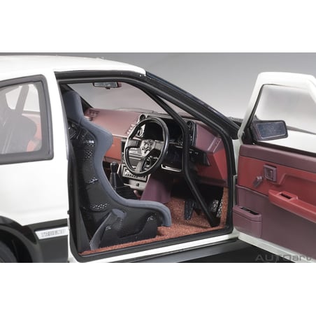 1:18 Toyota Sprinter Trueno (AE86) Initial D" Project D Final Version (AUTOart)"