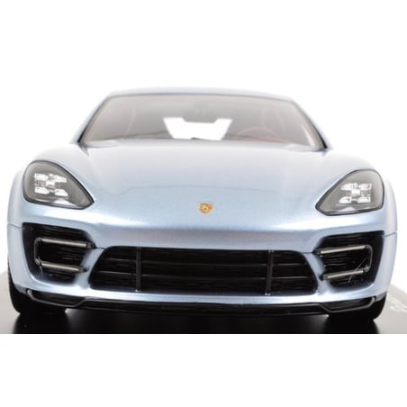 1/18 Porsche Panamera Sport Turismo e-hybrid with display showcase