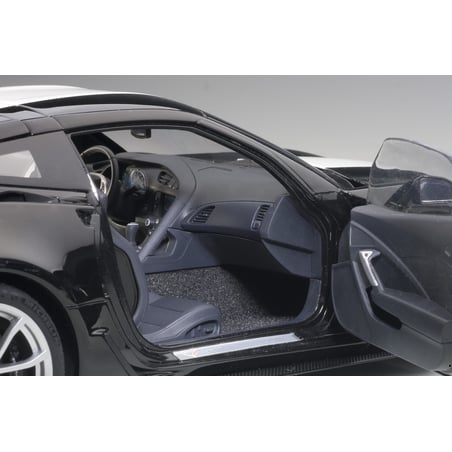 Autoart 1/18 Chevrolet Corvette C7 Grand Sport