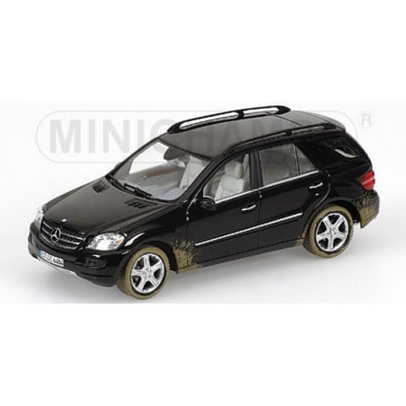 Minichamps 1/43 Mercedes Benz M Klasse 2005