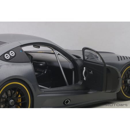 Autoart 1/18 Mercedes AMG GT3 Presentation Car