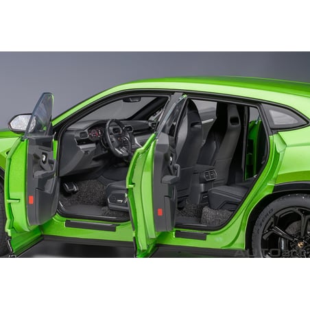 Autoart 1/18 Lamborghini Urus