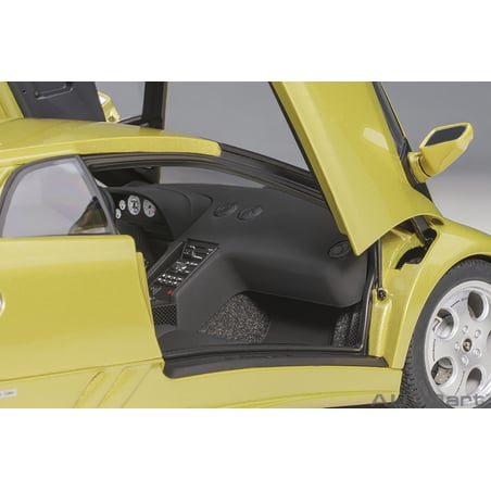 Autoart 1/18 Lamborghini Diablo SE 30th Anniversary Edition