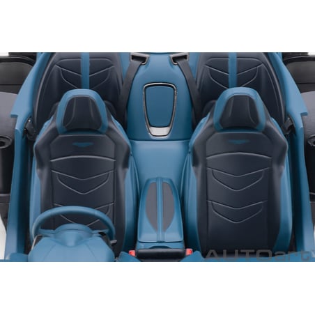 Autoart 1/18 Aston Martin DBS Superleggera