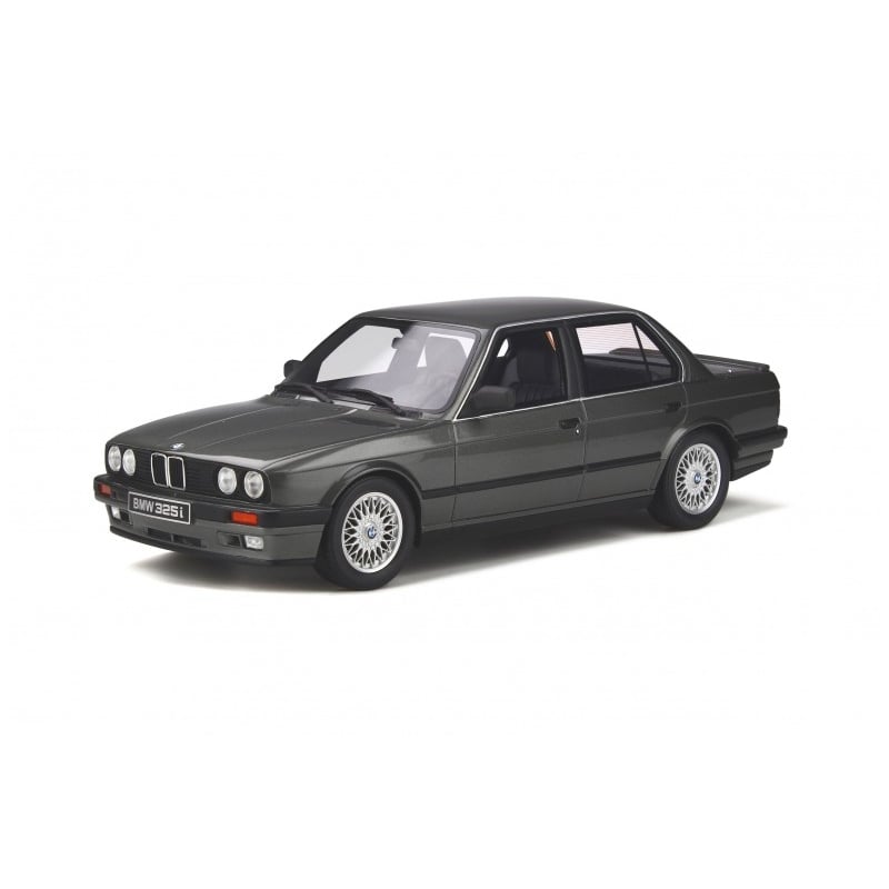 1:18 BMW E30 325i Sedan (Otto Mobile)