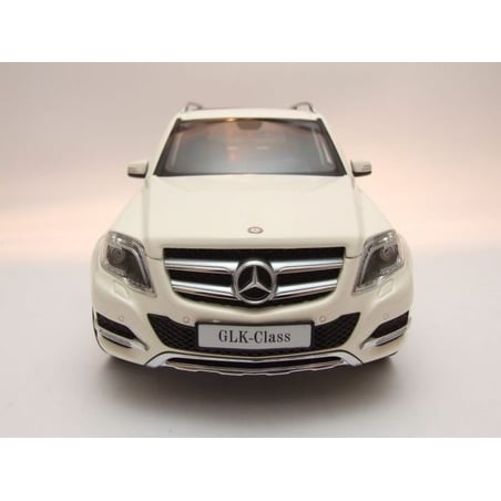 Welly GT Autos 1/18 Mercedes Benz GLK 2013