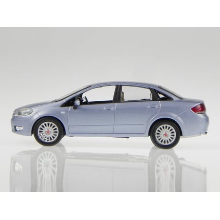 Norev 1/43 Fiat Linea