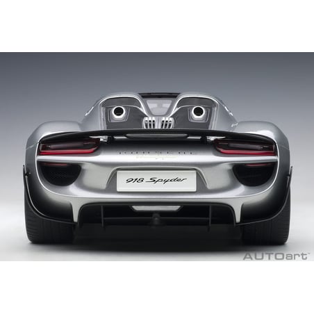 Autoart 1/18 Porsche 918 Spyder Weissach Package 2013