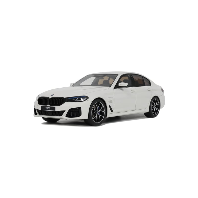 GT Spirit 1/18 BMW 545E X DRIVE SALOON M SPORT 2023