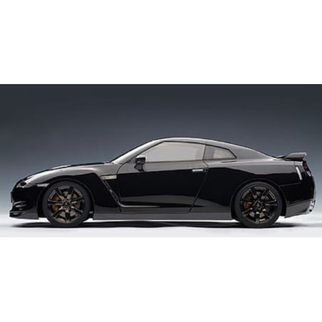 1:12 Nissan Skyline GTR - R35 Premium Edition (AUTOart)