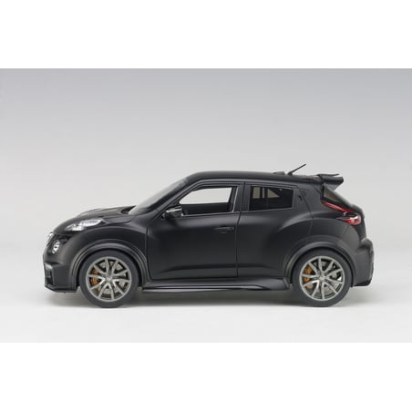 Autoart 1/18 Nissan Juke R 2.0