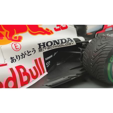 Spark 1/18 Red Bull Racing Honda RB16B 2nd Turkish GP 2021 No.33 Max Verstappen