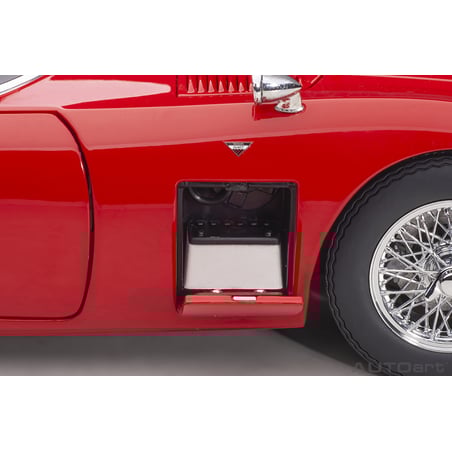 Autoart 1/18 Toyota 2000GT (with metal wire spoke wheels)