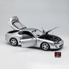 LCD Models 1/18 Toyota Supra MKIV (A80) Coupe 1993 (Car lift and key fob included)