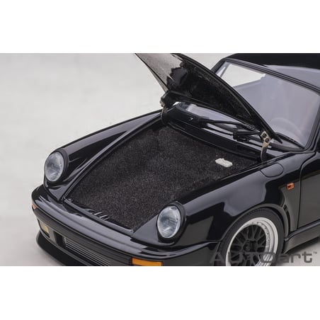 Autoart 1/18 Porsche 911 (930) Turbo Wangan Midnight “Blackbird”