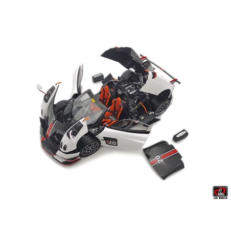 LCD Models 1/18 Pagani Huayra BC Roadster