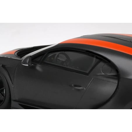 Top Speed Model 1/18 Bugatti Chiron Super Sport 300+ World Record 304.773 mph