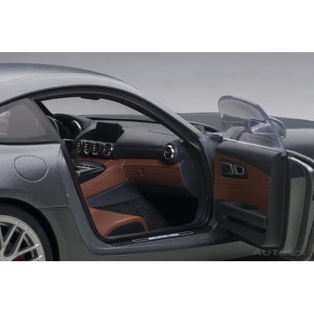 Autoart 1/18 Mercedes-AMG GTS