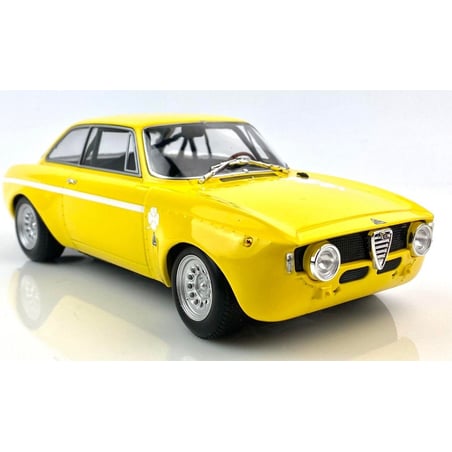 Minichamps 1/18 Alfa Romeo GTA 1300 Junior 1971