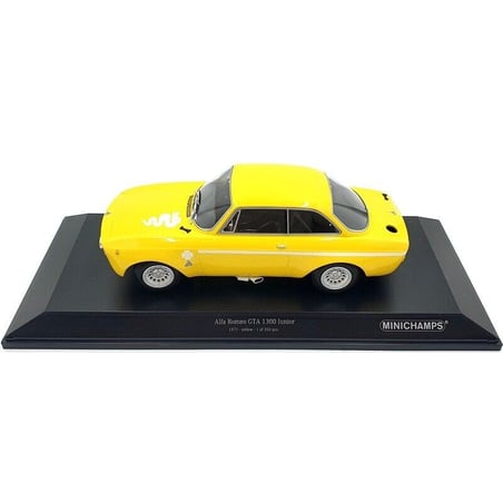 Minichamps 1/18 Alfa Romeo GTA 1300 Junior 1971
