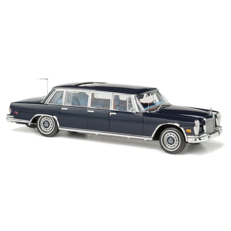 1/18 Mercedes-Benz 600 Pullman “King of Rock’n Roll” 1972