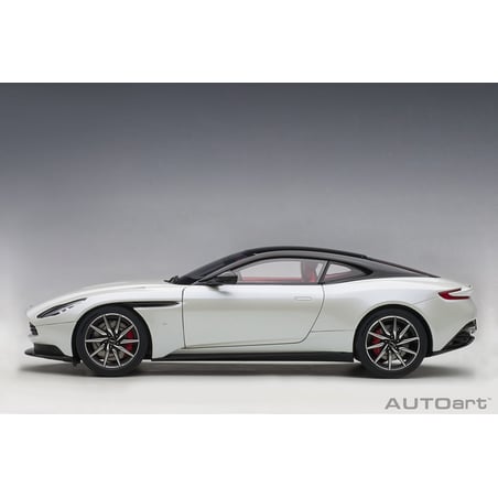 Autoart 1/18 Aston Martin DB11