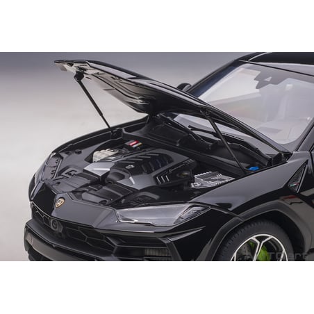 Autoart 1/18 Lamborghini Urus