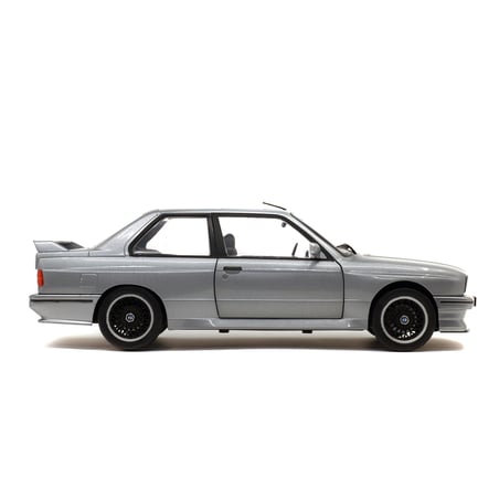 1:18 BMW E30 M3 1990