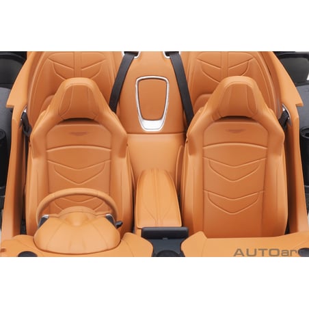 Autoart 1/18 Aston Martin DBS Superleggera