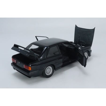 Minichamps 1/18 BMW M3 (E30) 1987
