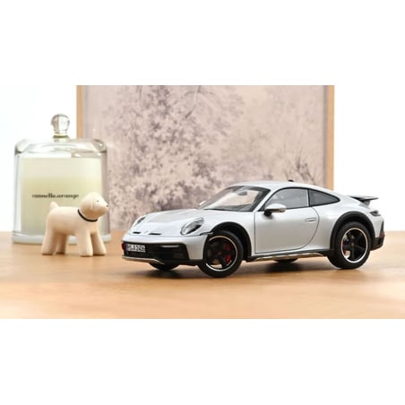 Norev 1/18 Porsche 911(992) Dakar Coupe 2023 with height adjustable chassis