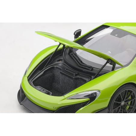 Autoart 1/18 McLaren 675 LT