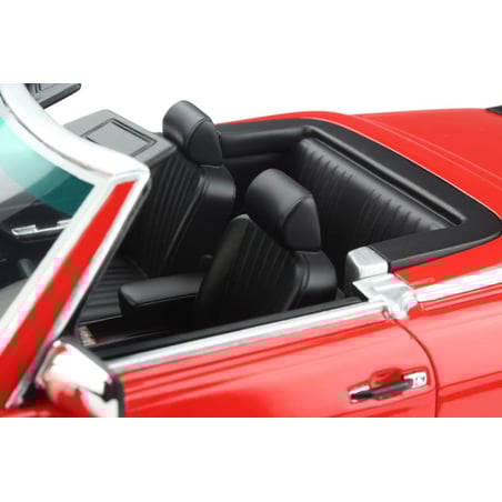 Otto Mobile 1/18 Mercedes-Benz R107 500 SL AMG 1986