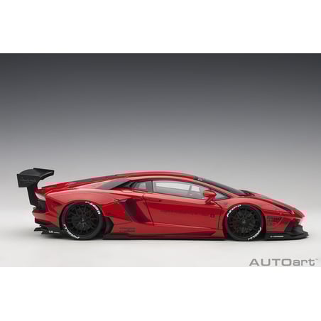 1:18 LB-WORKS Lamborghini Aventador  (AUTOart)